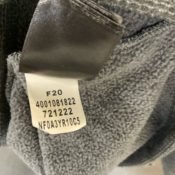 The North Face Men's Gray Fleece Long Sleeve 1/4 Zip Jacket Size M - Picture 11 of 11